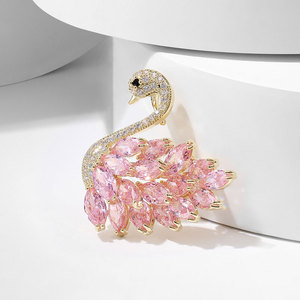 Swan Brooch Pink Crystal Zinc Alloy Women's Party Accessory Lapel Pin Fashion Jewelry - Product Image 1