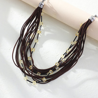 Collier ras du cou minimaliste en cuir multicouche avec perles noires et blanches, bijoux fantaisie OEM/ODM pour femmes