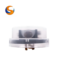 Controlador de fotocélula térmica Twist-Lock de 208VAC con función de retardo de tiempo disponible en tipo de interruptor óptico IP54/IP65