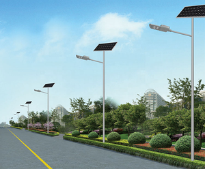 Lampadaire Solaire LED Étanche IP65 avec Batterie Certifiée CE, Lumière du Jour 6000K, Télécommande, Garantie 5 Ans, Idéal Jardin - Product Image 4