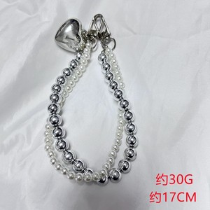 CHENXI – Nouvelle breloque de téléphone en alliage pour femme, motif cœur, perles argentées, accessoires Y2K, porte-clés, bracelet de poignet - Product Image 3