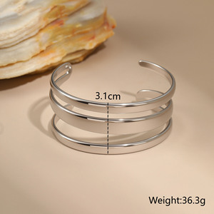 Doble capa de acero inoxidable chapado en oro de 18 quilates minimalista Simple para mujer para pulsera joyería de moda al por mayor brazalete en forma de luna - Product Image 5