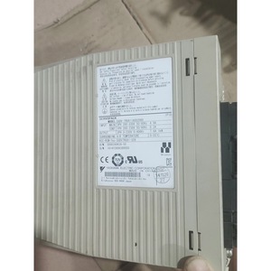 Servoaccionamiento Yaskawa SGDV-7R6A11A002000 100W AC 230V 10A IP20 para servomotores - Product Image 4