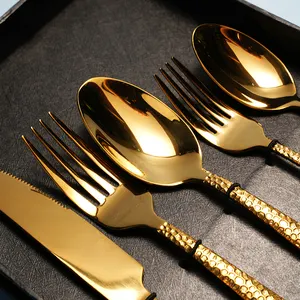 Royal Hotel Wedding Luxury Cutlery Set Stainless Steel 304 Vintage Baroque Silver Plated With Gold Flatware