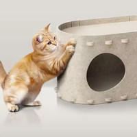 Maison pour chats Mofelt à 2 étages, avec balles suspendues, design moderne, écologique, résistante aux griffures, en feutre personnalisable