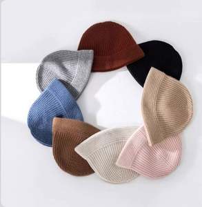 Bonnet tricoté tendance de créateur, personnalisé, de qualité supérieure, style bob ou pêcheur, en laine, pour femme, collection hiver, vente en gros - Product Image 5