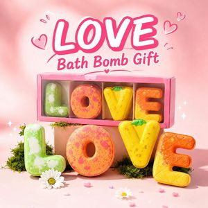 Set <span class=keywords><strong>Regalo</strong></span> di 4 Bombe da Bagno a Forma di Cuore LOVE, per Coppie, San Valentino, Controllo dell'Oleosità - Product Image 2