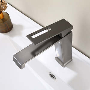 Grifo mezclador de lavabo de cascada, montaje en cubierta, cartucho de cerámica de latón cromado, mango único, corriente ancha, caliente y fría - Product Image 5