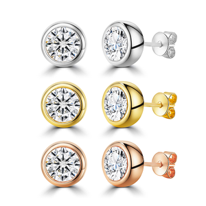 Pendientes de Botón con Diamantes Cultivados en Laboratorio, Corte Redondo de 1 Quilate, DEF VS, Oro de 18 Quilates - Product Image 2