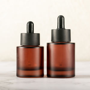 Flacone <span class=keywords><strong>per</strong></span> cura della pelle personalizzato di lusso più venduto da 30ml 40ml flacone <span class=keywords><strong>per</strong></span> cosmetici opachi <span class=keywords><strong>per</strong></span> olio essenziale con contagocce in vetro flacone ricaricabile - Product Image 1