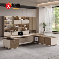 Muebles de oficina blancos de lujo, escritorio de oficina, mesa para gerente/director, escritorio ejecutivo con luz LED y gabinete para oficina de jefe/director.