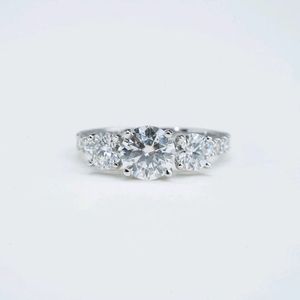 MSR74 فضة خواتم ثلاث أحجار خاتم مويسانيتي لامع مجوهرات نسائية إسترلينية - Product Image 1