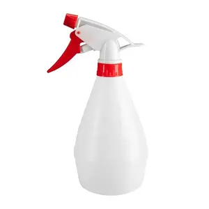 Petit pulvérisateur à main à usage domestique 500ml PE pulvérisateur bouteille