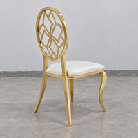 Chaise de banquet ovale en acier inoxydable doré avec découpe diamant, pieds courbes et coussin en cuir PU – Vente en gros