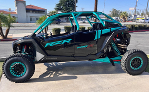 รถอเนกประสงค์ RZR Pro R 4 Ultimate UTV เครื่องยนต์ 1997 ซีซี DOHC อินไลน์ 4 สูบ ประสิทธิภาพสูง ระบบขับเคลื่อน 4 ล้อ พร้อมระบบล็อค EPS สำหรับทุกสภาพพื้นผิว - Product Image 2