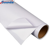 Rollos de vinilo autoadhesivos blancos Material de medios publicitarios Rollo de vinilo autoadhesivo de PVC blanco