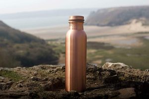Bouteille d'eau en cuivre durable pour garder l'eau fraîche avec un design élégant, adaptée au travail, aux voyages, au fitness et à un usage domestique - Product Image 4