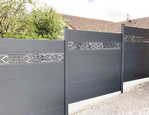 Clôture en aluminium décorative d'extérieur bon marché en gros, clôture en métal à lattes horizontales, idées de clôture de <span class=keywords><strong>jardin</strong></span>, panneaux de clôture de maison - Product Image 4