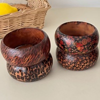 Gelang Kayu Lebar Vintage Motif Leopard Gaya Etnik Unik dan Mewah untuk Aksesori Pergelangan Tangan