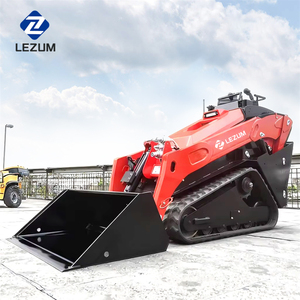 LEZUM LS1000 Langsung dari Pabrik Mesin Kubota EPA <span class=keywords><strong>Mini</strong></span> Skid Steer <span class=keywords><strong>Loader</strong></span> Kompak |   Stand on Track Skidsteer berarti Skidsteer dengan roda rantai. |   Merekrut Agen - Product Image 1