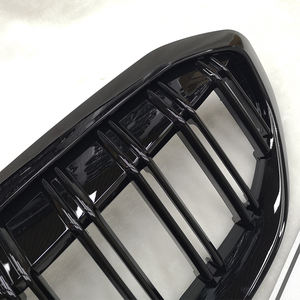 宝马G20 G21 330i M340i <span class=keywords><strong>M</strong></span>运动型轿车2019-2022带摄像头孔的光泽黑色双板条G20汽车肾格栅 - Product Image 5