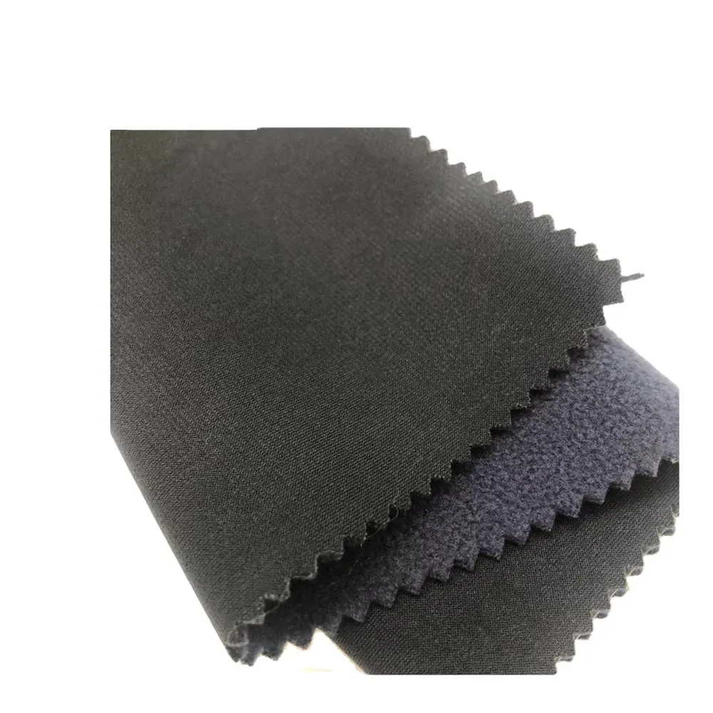 Tissu softshell chaud respirant extensible 4 voies tissu TPU spandex polaire trois couches de tissu pour manteau extérieur