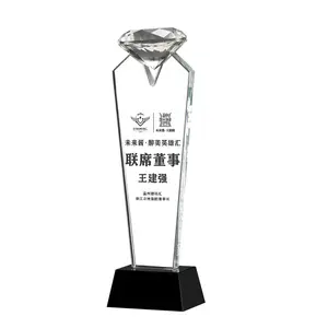 Großhandel Creative Crystal Crafts Company Jahres treffen Souvenir Custom ized Crystal Glass Trophy