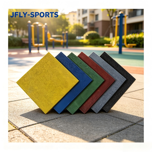 Dalles en caoutchouc EPDM emboîtables à installation facile, revêtement de sol antichoc pour les lieux de fitness en plein air publics, approvisionnement en grande quantité - Product Image 1