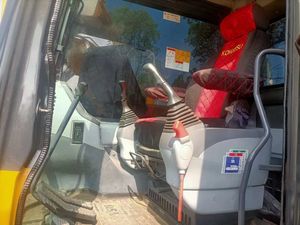 L'excavatrice sur chenilles de PC130-8 de KOMATSU 13Ton a utilisé la machine de chenille d'occasion haute performance d'excavatrice avec le moteur 89HP - Product Image 2