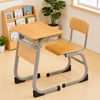 Ensemble de mobilier scolaire pour salle de classe : Bureau et chaise en forme de C pour écolier, avec panneau frontal en bois