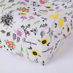 Bolsa de Compras Económica y Ecológica para Carnaval, con Diseño de Flores Coloridas Ultrasónicas, Precio Razonable, para Hombre y Mujer, de Tela No Tejida - Product Image 4