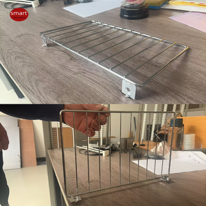 Barrière latérale en fil chromé robuste pour rayonnages de stockage et étagères de vente au détail en Amérique du Nord - Product Image 2
