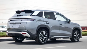Auto Eléctrico BYD Song L DM-i 2025 de Cuatro Ruedas - Product Image 5