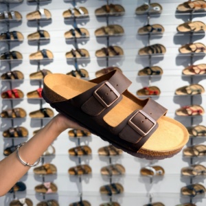 Sandali in Sughero con Doppio Cinturino in Pelle Cerata all'Ingrosso, Scarpe Estive Casual con <span class=keywords><strong>Plantare</strong></span> in Sughero <span class=keywords><strong>per</strong></span> Uomo e Donna, Direttamente dalla Fabbrica - Product Image 1