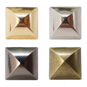 Rivets pyramidaux carrés colorés en alliage 10-12mm durables pour sacs DIY, accessoires vestimentaires, vente en gros usine - Product Image 2