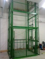 Rail de guidage vertical à prix d'usine Ascenseur de fret ferroviaire en plomb avec système de levage hydraulique