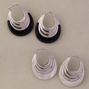 Pendientes de Aro Retro para Mujer con Diseño Geométrico de Ágata Tallada, Chapado en Cobre/Platino, Aleación, Diseño de Nicho Moderno, Regalo de Moda - Product Image 6