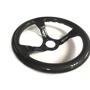 Volant de voiture en fibre de carbone personnalisé en usine, très demandé pour tous types de voitures de course - Product Image 5
