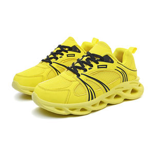 Chaussures de course pour hommes, baskets athlétiques noires, rouges et jaunes, semelle à lame creuse, maille respirante, chaussures de marche, chaussures de sport tendance - Product Image 3