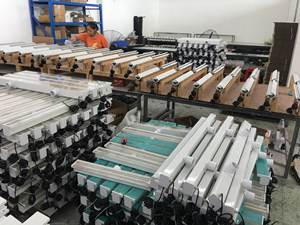 <span class=keywords><strong>Cascada</strong></span> <span class=keywords><strong>de</strong></span> aliviadero <span class=keywords><strong>de</strong></span> longitud <span class=keywords><strong>de</strong></span> <span class=keywords><strong>labio</strong></span> acrílico con función <span class=keywords><strong>de</strong></span> descenso transparente <span class=keywords><strong>para</strong></span> estanque <span class=keywords><strong>de</strong></span> jardín o adorno <span class=keywords><strong>de</strong></span> piscina - Product Image 3