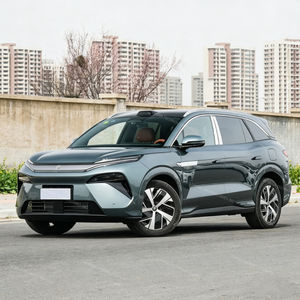 Auto Usado 2025 BYD Tang L EV 600KM 4WD Versión Flagship, SUV Eléctrico Puro de 5 Puertas y 7 Asientos, Batería de Litio Ferrofosfato - Product Image 1