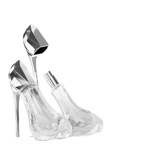 Eau de toilette pour femme 30 ml, fraîche et longue tenue, parfum boisé au thé blanc et mousse de chêne, flacon en forme de talon haut blanc, coffret cadeau - Product Image 3
