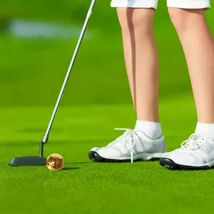 CHENGMO SPORTS Vente en gros <span class=keywords><strong>de</strong></span> <span class=keywords><strong>balles</strong></span> <span class=keywords><strong>de</strong></span> <span class=keywords><strong>golf</strong></span> d'entraînement à 2 couches, personnalisables, avec boîte cadeau, qualité supérieure, plaquées or - Product Image 3