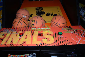 Les enfants tirent la clôture <span class=keywords><strong>de</strong></span> tangage faisant la machine <span class=keywords><strong>de</strong></span> <span class=keywords><strong>basket</strong></span>-ball <span class=keywords><strong>de</strong></span> jeu interactif <span class=keywords><strong>de</strong></span> compétition - Product Image 5