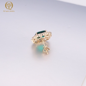 Pendientes de Oro Sólido con Esmeralda de Zambia y Halo de Diamantes Cultivados en Laboratorio para Mujer, Regalo para Fiesta o Boda, de Fabricante de Joyería - Product Image 2