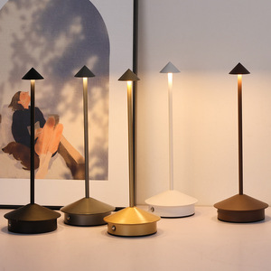 Lampe de table LED rechargeable sans fil <span class=keywords><strong>Pina</strong></span> Pro à commande tactile, vente chaude - Product Image 1