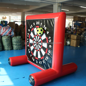 Gioco di Freccette con Pallone da Calcio Gonfiabile Rosso a Doppia Faccia per Interni/Esterni in Vendita - Product Image 5