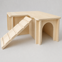 Maisonnette en bois en forme de L pour petits animaux avec rampe et entrées cintrées pour cochon d'Inde, lapin, hamster – Abri multi-chambres en contreplaqué naturel