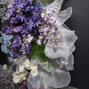 Sảnh cưới nền hoa, đạo cụ đám cưới, gạc lưới cánh hoa gấp, Trần pha lê kiểu Hàn Quốc, nền KT Ruy băng lưới ga - Product Image 1