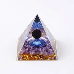 Orgoniet Piramide Genezende Kristal Gouden Draad Orgone Piramide Steen Beeldje Energie Generator Voor Meditatie Reiki Balanceren